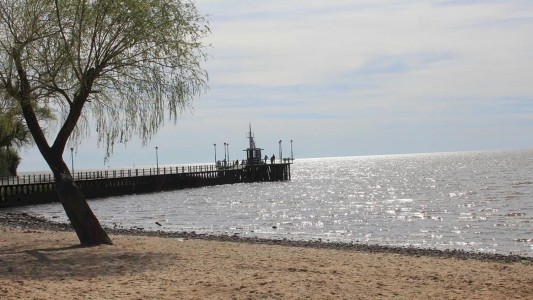 Hallaron flotando a una mujer en San Isidro: estaba desmayada y con signos vitales muy débiles