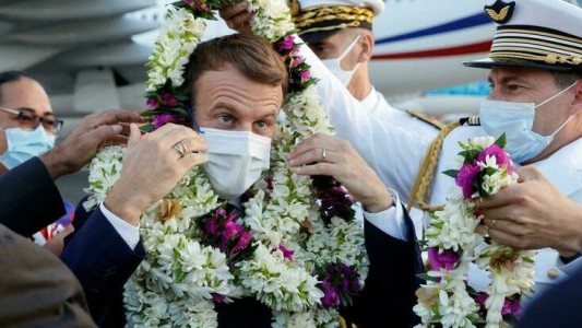 Macron visitó la Polinesia francesa, donde Francia desarrolló 193 pruebas nucleares hasta 1996