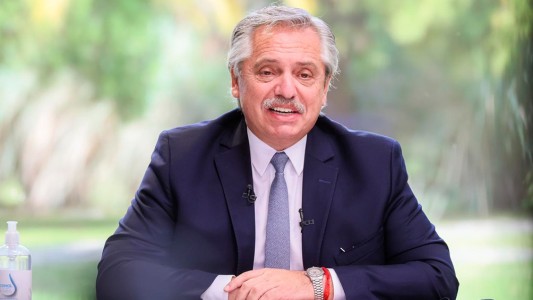 Alberto Fernández viajó a Perú para la asunción de Pedro Castillo