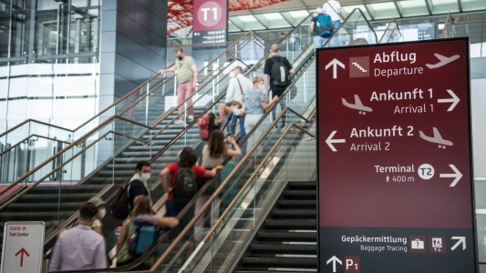 Alemania planea endurecer las restricciones a turistas por el avance de la variante Delta de coronavirus