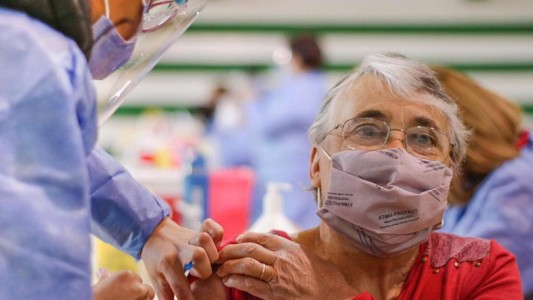 Tres nuevos vuelos traerán al país más de 3 millones de vacunas Sinopharm contra el coronavirus