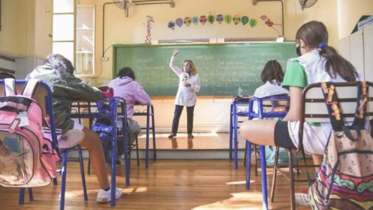 Con diferentes protocolos, Ciudad y Provincia vuelven a las clases presenciales
