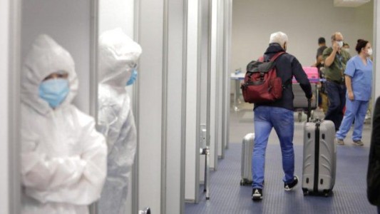 Diez viajeros del exterior que regresaron a Neuquén en las últimas semanas violaron el aislamiento obligatorio