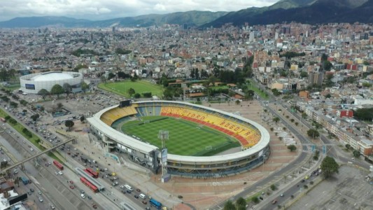 Cierran los estadios de fútbol al público tras violencia entre hinchas en Bogotá