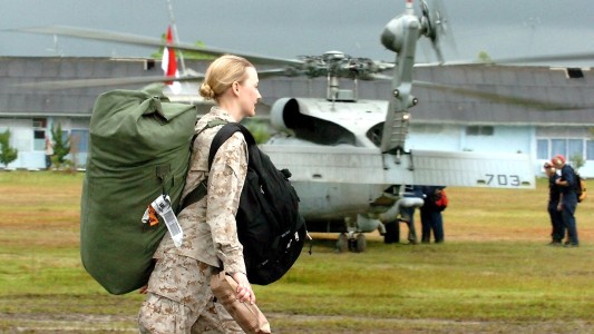 El Ejército de Indonesia quiere eliminar las pruebas de virginidad obligatorias para las candidatas