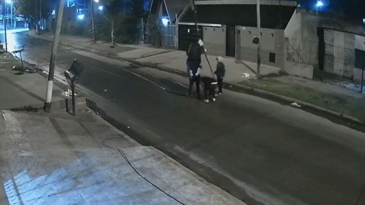 Así roban cables durante la madrugada
