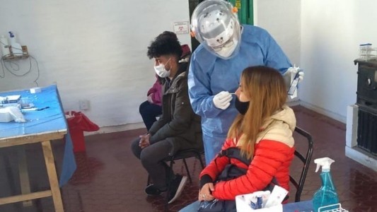 Científicos irlandeses estudian bloquear el ingreso del coronavirus en las membranas mucosas