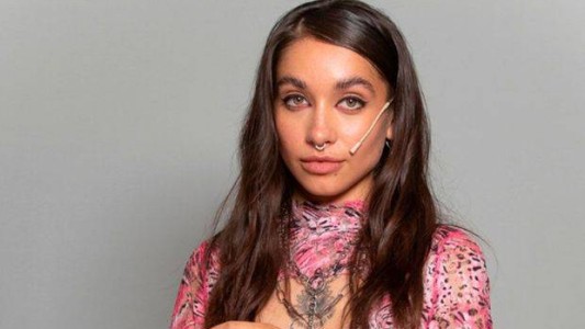 María Becerra criticó cómo tratan a las vacas en la industria láctea: la respuesta de los jóvenes tamberos