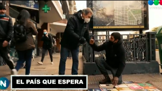 El país que espera: libreros ambulantes