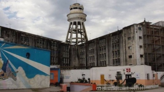 Desplazaron a toda la cúpula de oficiales de la cárcel de Olmos