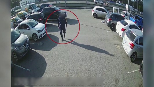 Cayó delincuente que robaba objetos de vehículos en estación de servicio de la General Paz