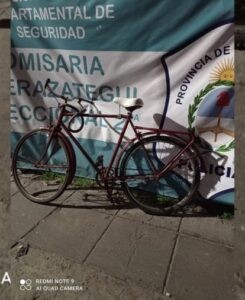 Asesinan a un hombre a puñaladas en Berazategui y huyen en bicicleta