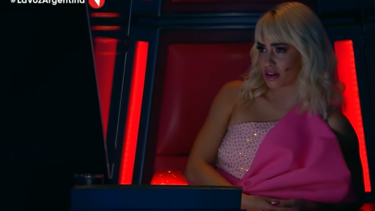 "¿Nos casamos en marzo?": Lali confesó su amor por una participante de La Voz Argentina