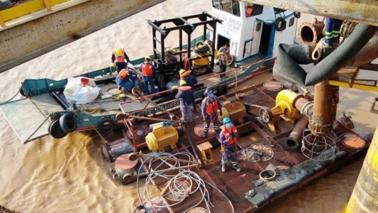 Santa Fe incorpora una bomba "flotante" para garantizar la provisión de agua potable