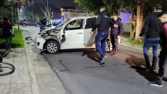 Tres detenidos tras robo, persecución, tiroteo y vuelco en Avellaneda