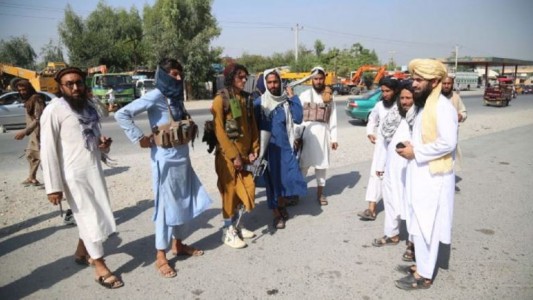 Sorprendente tasa de mortalidad por coronavirus cada 100 mil habitantes en Afganistán