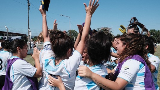 Primera celebración del Día de la Futbolista Argentina: "Ser mamá y jugar al fútbol es bastante revolucionario"