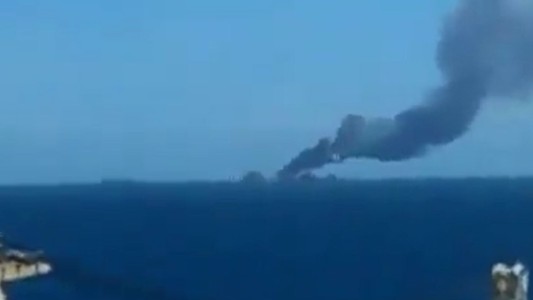 Explosión e incendio en una plataforma petrolera en México