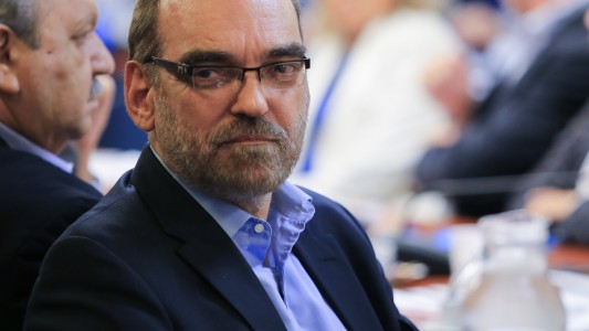 Fernando Iglesias aclaró el porqué de su gesto durante el acto de Vidal