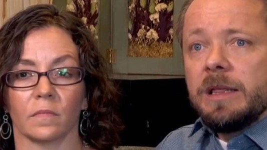 Pareja se hizo un test de ADN por diversión y descubrieron una sorpresa que les cambió la vida