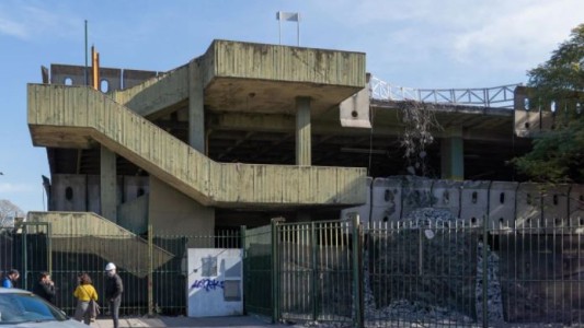 Demuelen el estacionamiento del Hipódromo de Palermo