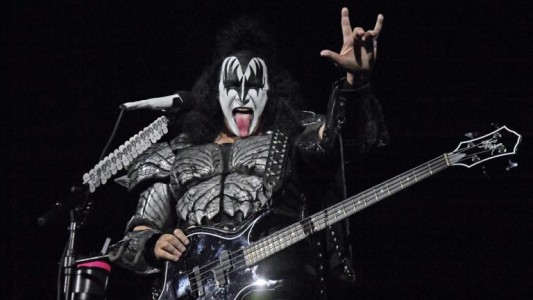 Kiss cancela shows por covid positivo de Gene Simmons