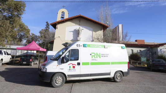 Un hombre causó destrozos en un hospital porque la ambulancia no llegó