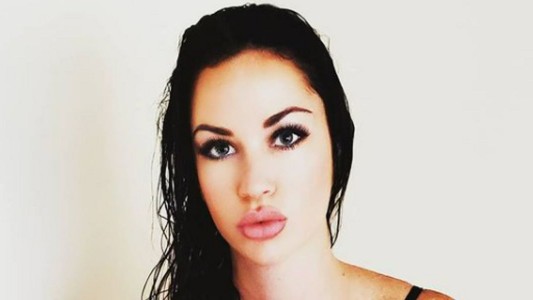 Las quejas de la profesora que echaron por estar en OnlyFan: "Ser tan sexy es un problema"