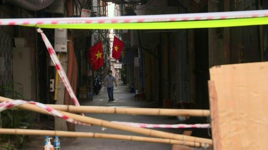 Cierran la ciudad de Hanói para luchar contra el coronavirus