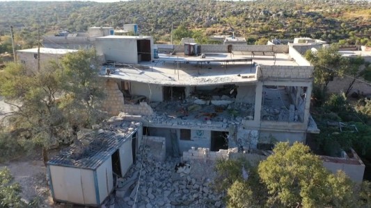 Al menos un muerto tras el bombardeo de una clínica en Siria