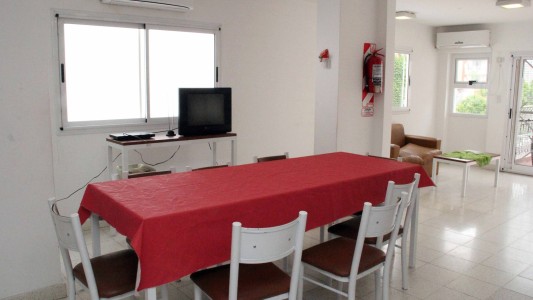 Madres con padecimientos mentales pueden revincularse con sus hijos en una residencia asistida de salud mental