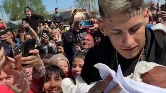 Video: La emoción de L-Gante al llegar con Jamaica a su casa