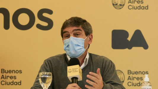 Quirós: "Todavía no es momento de discutir la retirada del barbijo"