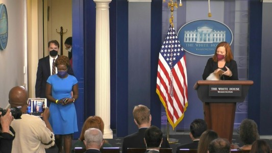 EE. UU. levantará las restricciones de ingreso para personas vacunadas