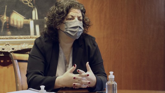 Vizzotti, sobre el barbijo: "No es obligatorio, no es que se recomienda no usarlo"