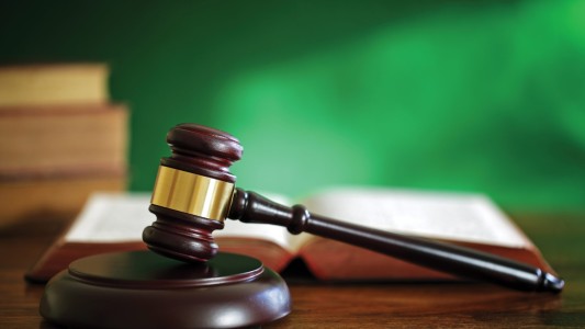 Sentencia reconoce efectivo derecho a vivienda a matrimonio transgénero