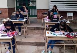 Invertirán 5 mil millones de pesos para buscar alumnos que abandonaron la escuela en pandemia