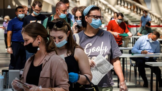 Rusia registró un nuevo récord diario de muertes por coronavirus y sumó más de 21.000 contagios