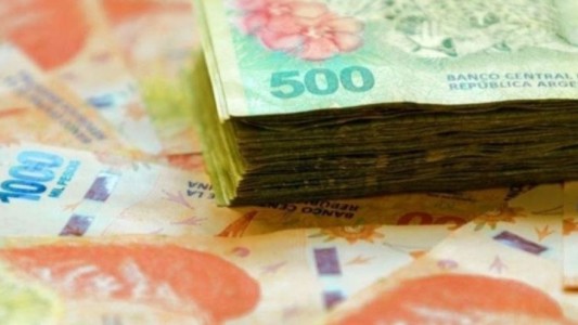 Pago extra de $7.000 para AUH de ANSES: ¿cómo solicitarlo?