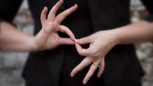 La traducción a lengua de señas será obligatoria en todas las sesiones legislativas de Córdoba