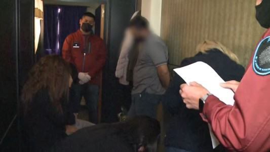 Desbaratan un prostíbulo en el barrio de Belgrano que explotaba sexualmente a mujeres