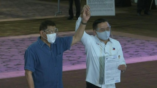 El presidente filipino Duterte anunció su retirada de la vida política