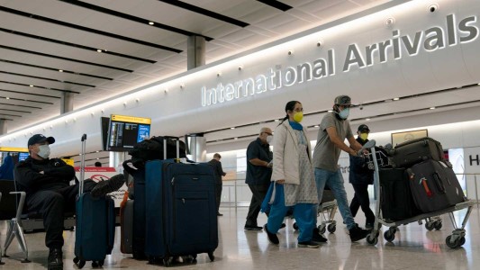 Reino Unido saca a Argentina de su "lista roja" por coronavirus