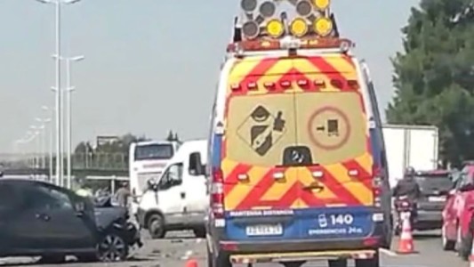 Trágico choque en el Acceso Oeste: tres personas murieron, entre ellas una menor