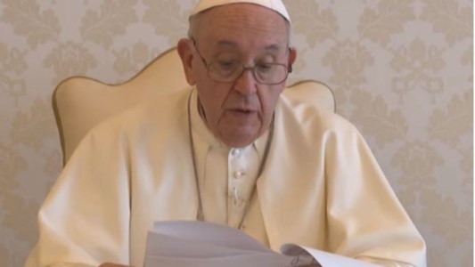 El papa Francisco en IDEA: "No se puede vivir de subsidios"
