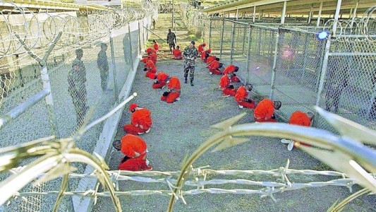 Justicia estadounidense declara "ilegal" la detención de un afgano en Guantánamo