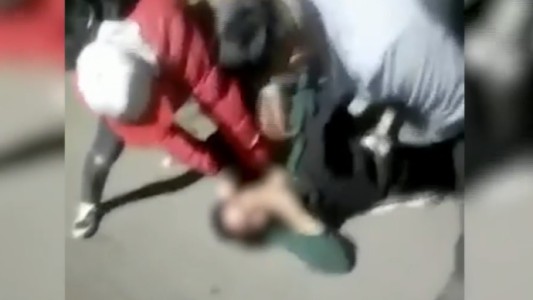 "Laburá": vecinos detuvieron al ladrón que asaltó a una mujer embarazada