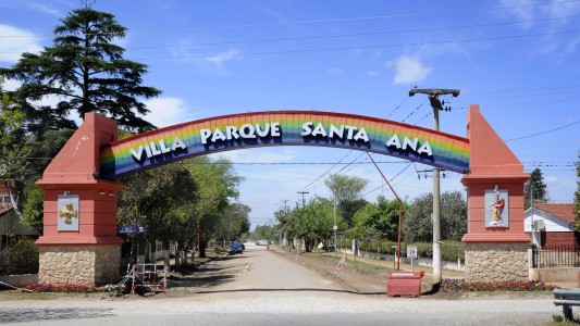Acusan a maestra jardinera de abusar de una alumna y padres cortan ruta en reclamo de Justicia