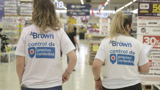 El Gobierno convocó por decreto a gobernadores e intendentes para controlar precios