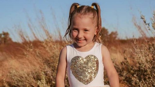 Hallaron a Cleo Smith sana y salva: la nena de 4 años había sido secuestrada hace 18 días